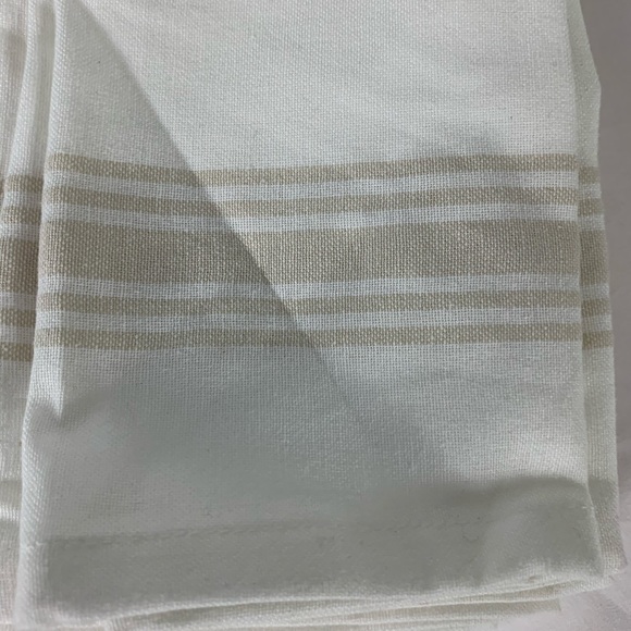 New 8 Pack Threshold Bistro Napkins White Beige - Picture 3 of 9